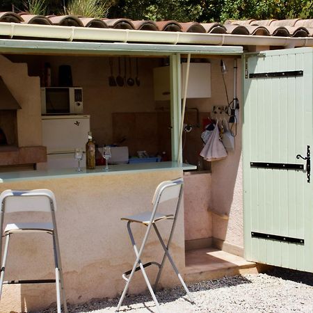 La Bastide Des Roses Bed & Breakfast Saint-Julien-d'Asse Dış mekan fotoğraf