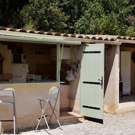 La Bastide Des Roses Bed & Breakfast Saint-Julien-d'Asse Dış mekan fotoğraf