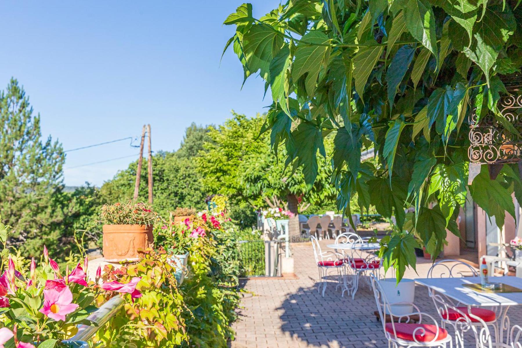 La Bastide Des Roses Bed & Breakfast Saint-Julien-d'Asse Dış mekan fotoğraf