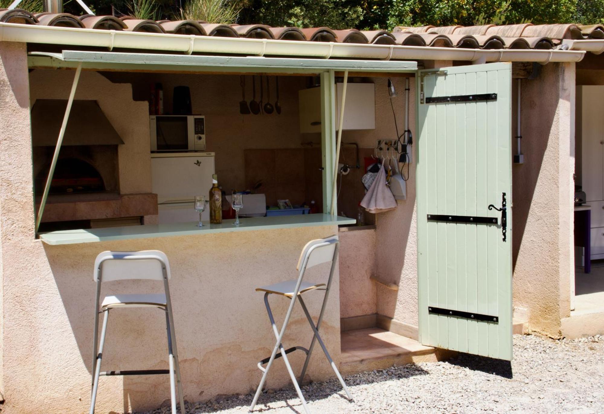 La Bastide Des Roses Bed & Breakfast Saint-Julien-d'Asse Dış mekan fotoğraf